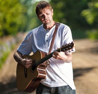 NEW REMIX of Perry LaHaie: "Unqualified" NEW REMIX of Perry LaHaie: "Unqualified"